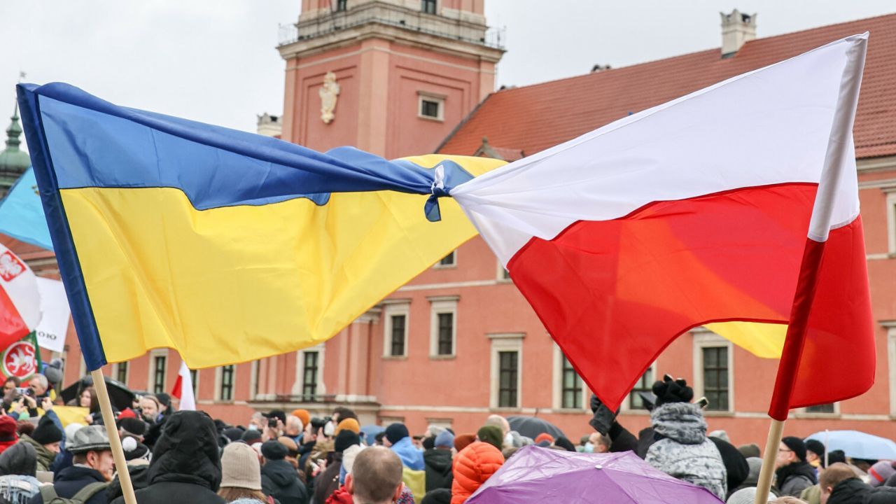 Flagi Ukraina Polska
