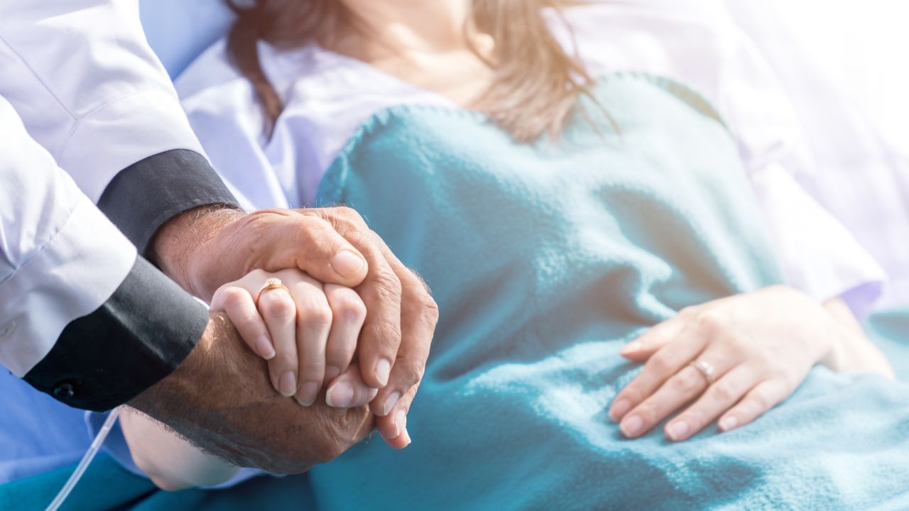 Jak zachowuje się mózg tuż przed śmiercią? Neurolog zdradza szczegóły