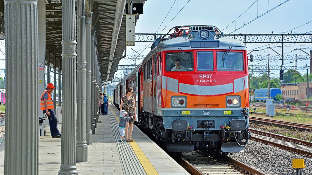 Pociąg Polregio (zdjęcie ilustracyjne)