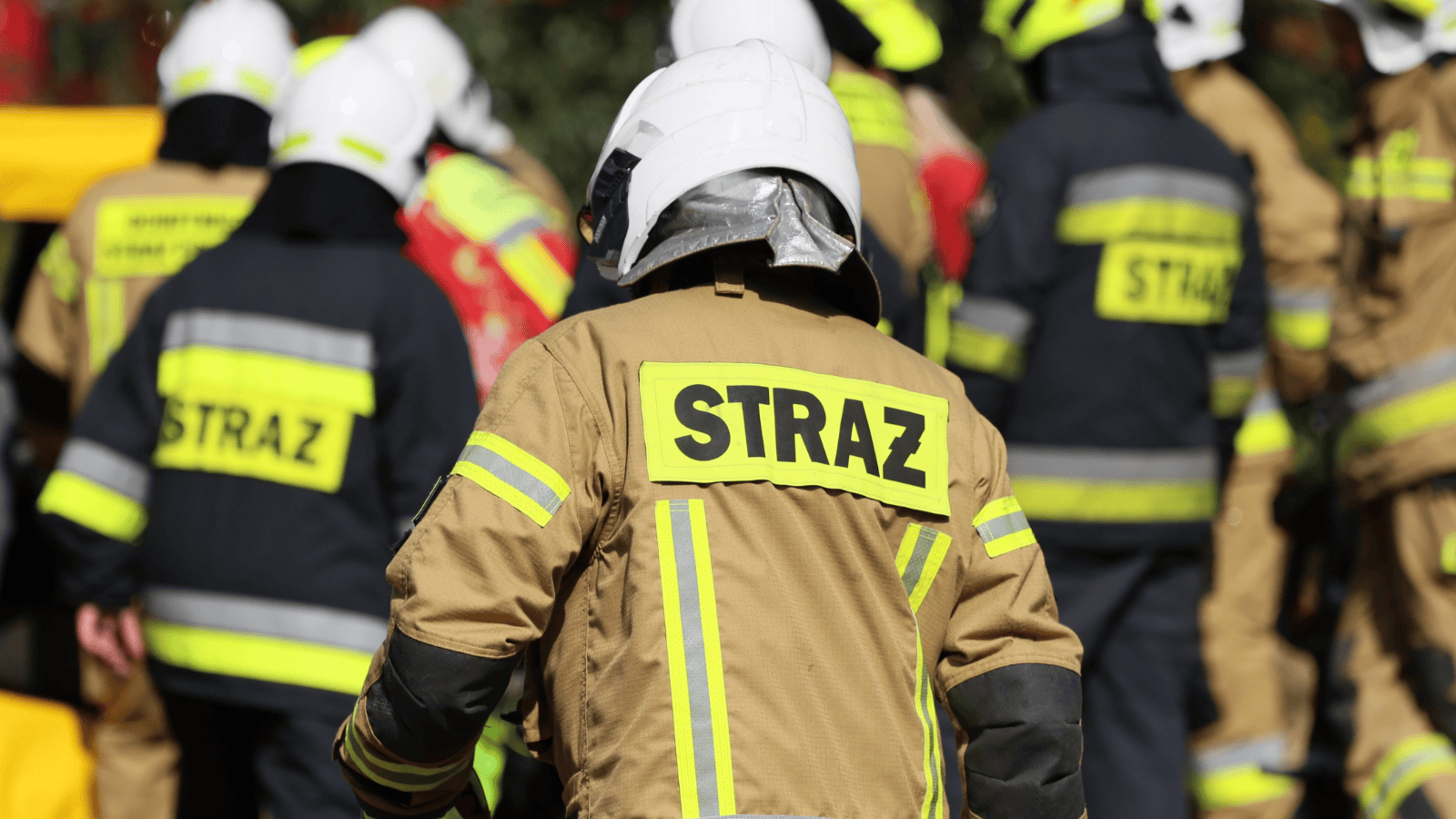 Pożar hali magazynowej pod Warszawą. W akcji 14 zastępów straży