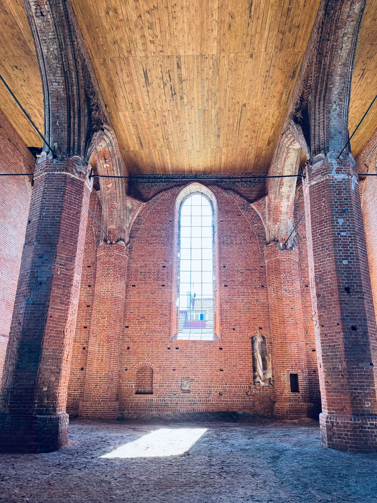 Gwiazdy, nauka i moda w sercu Warmii: Future Frombork Festival już w przedostatni weekend sierpnia!