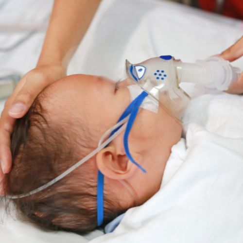 Szczepienia w ciąży – które i kiedy przyjąć? Wyjaśnia pediatra