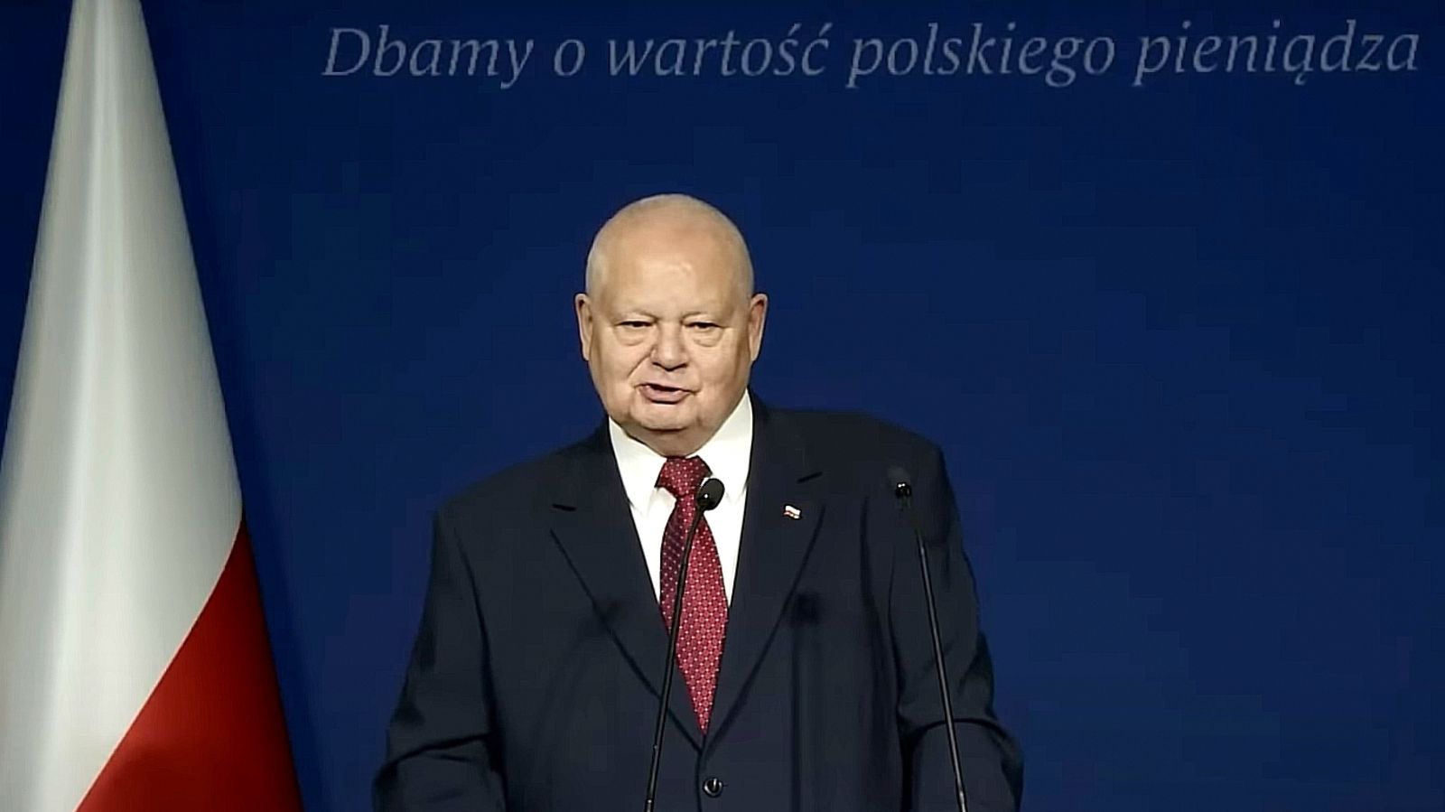 Gotówka w domu na czas kryzysu. Banki apelują do Polaków