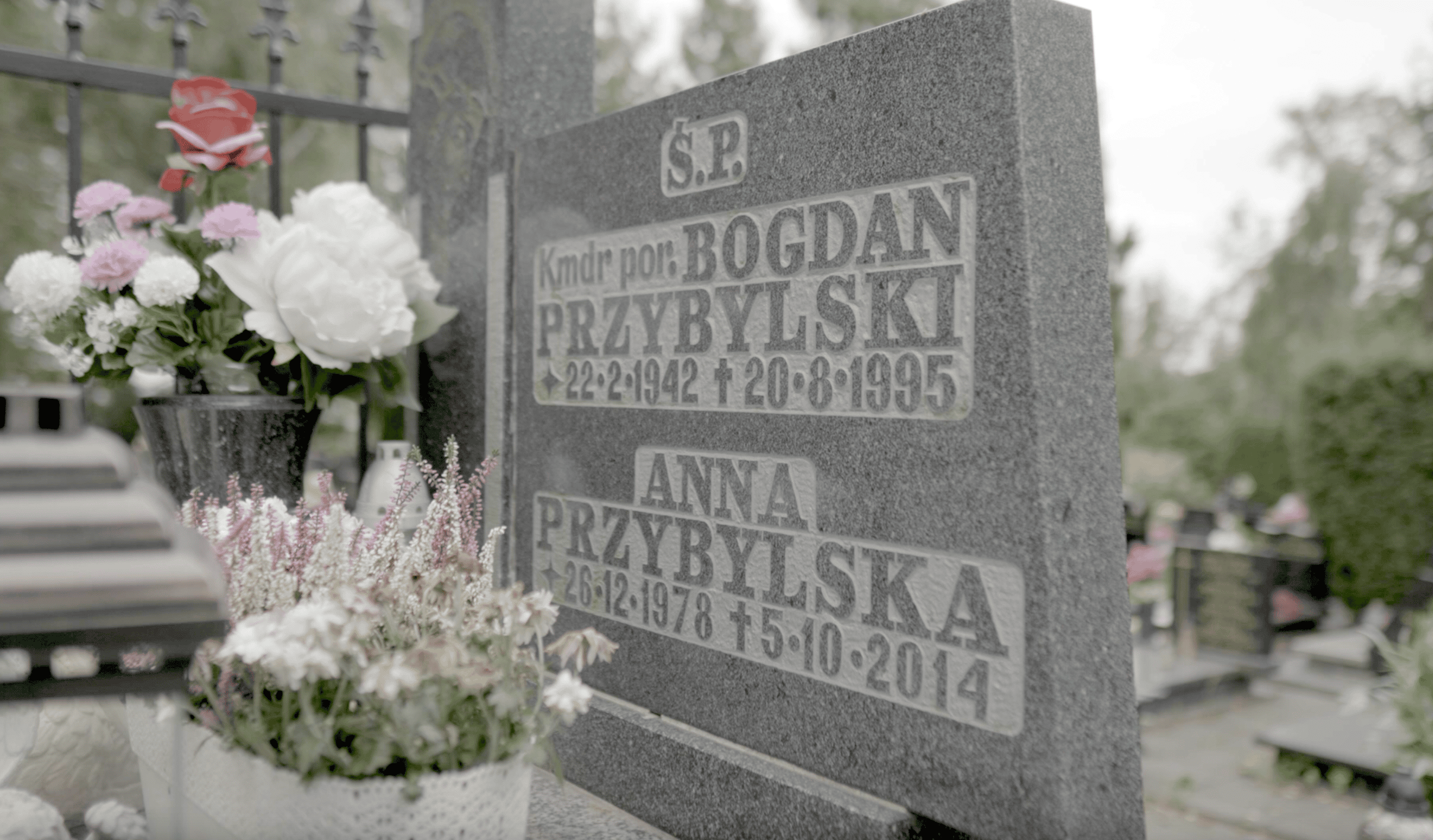 Grób Anny Przybylskiej w 9. rocznicę śmierci, fot. Świat gwiazd Exclusive