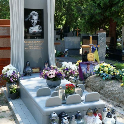 Tak teraz wygląda grób Emiliana Kamińskiego. Aż trudno uwierzyć!
