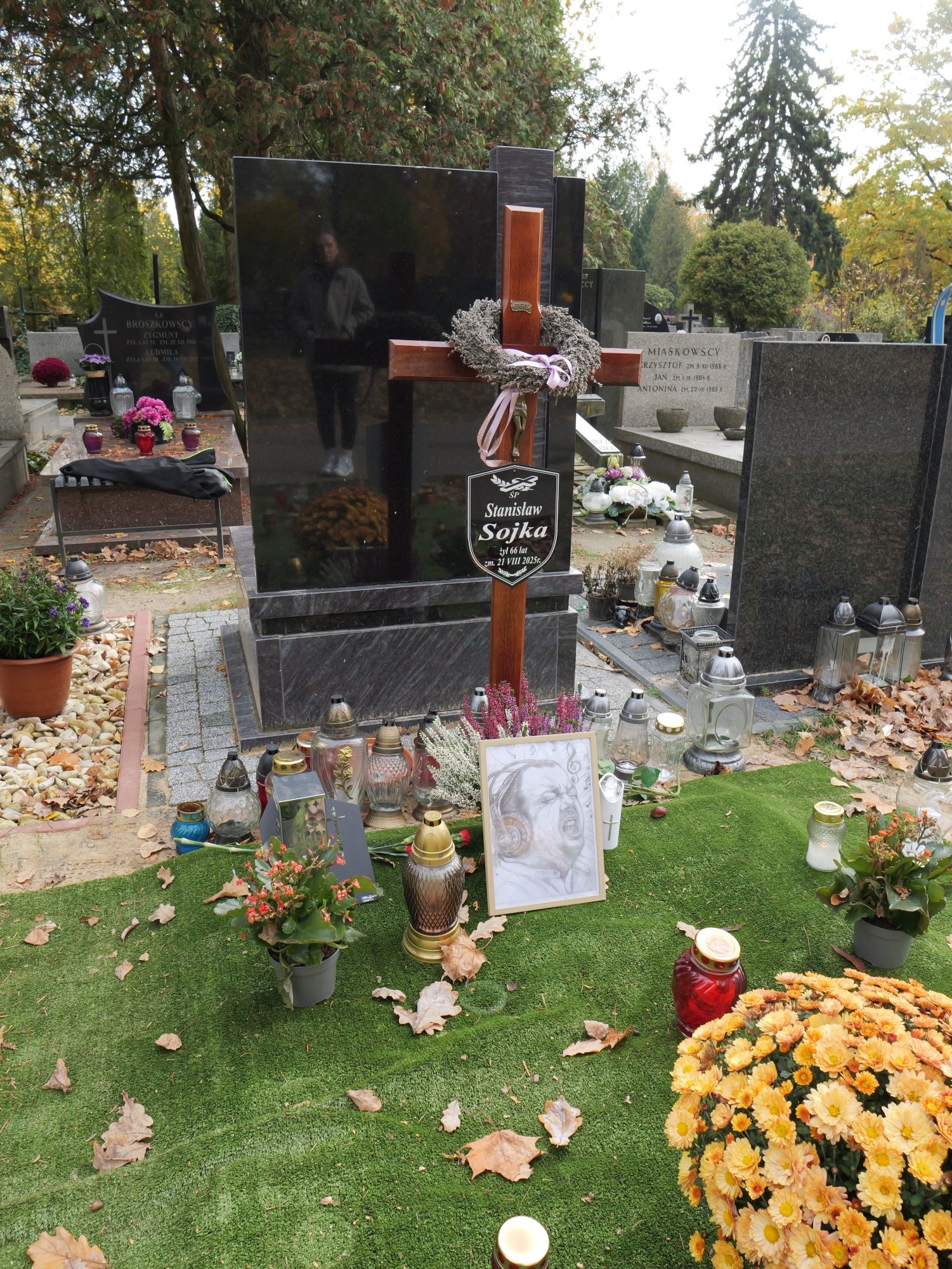 Tak wygląda grób Stanisława Soyki. Ten widok wyciska z oczu łzy