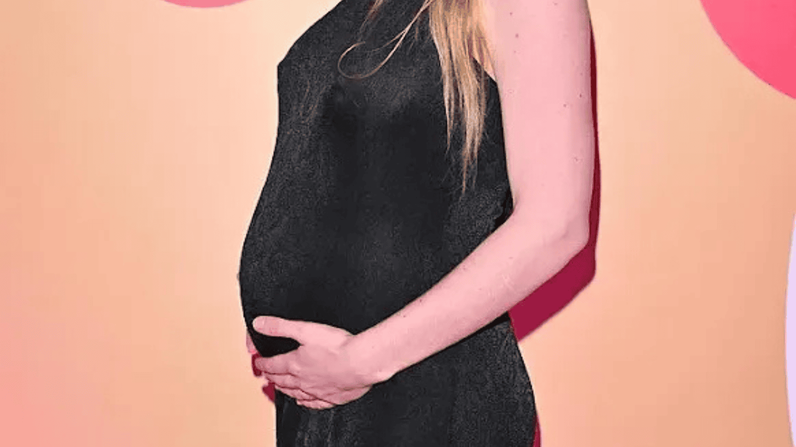 Wparowała na galę w zaawansowanej ciąży. Gwiazda sieci rodzi dosłowni za chwilę