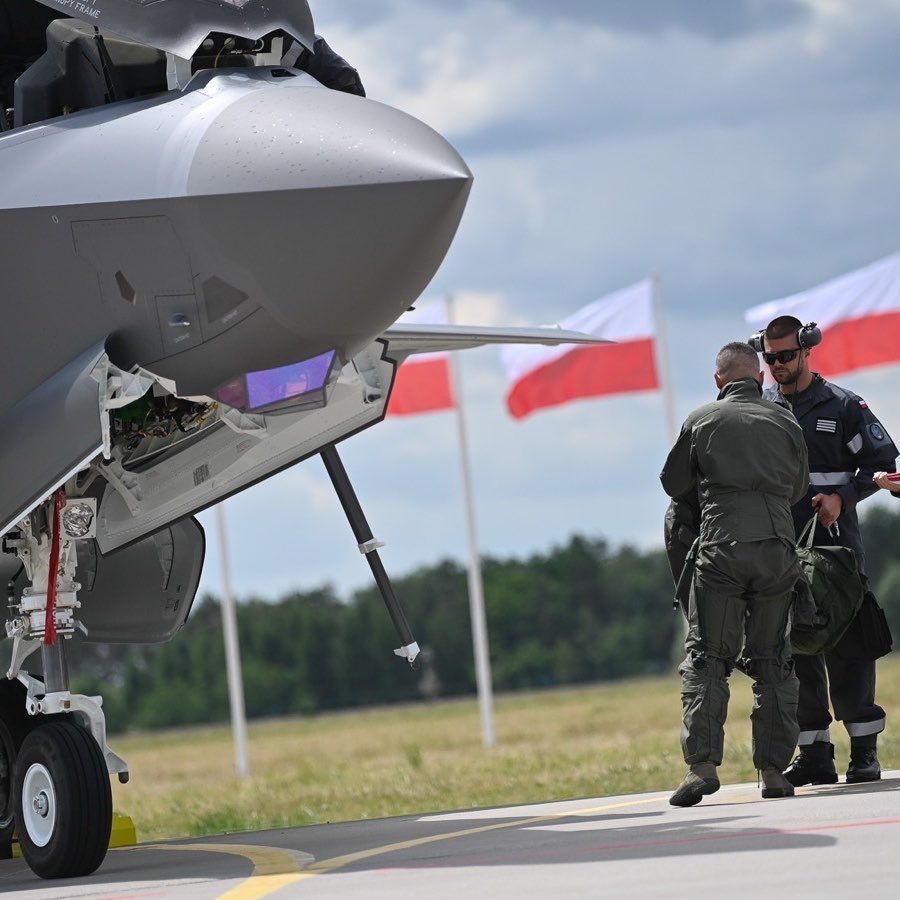 Wzruszające sceny podczas ceremonii przyjęcia F-35. Pojawiła się kapitan Magdalena Boryc-Krakowian