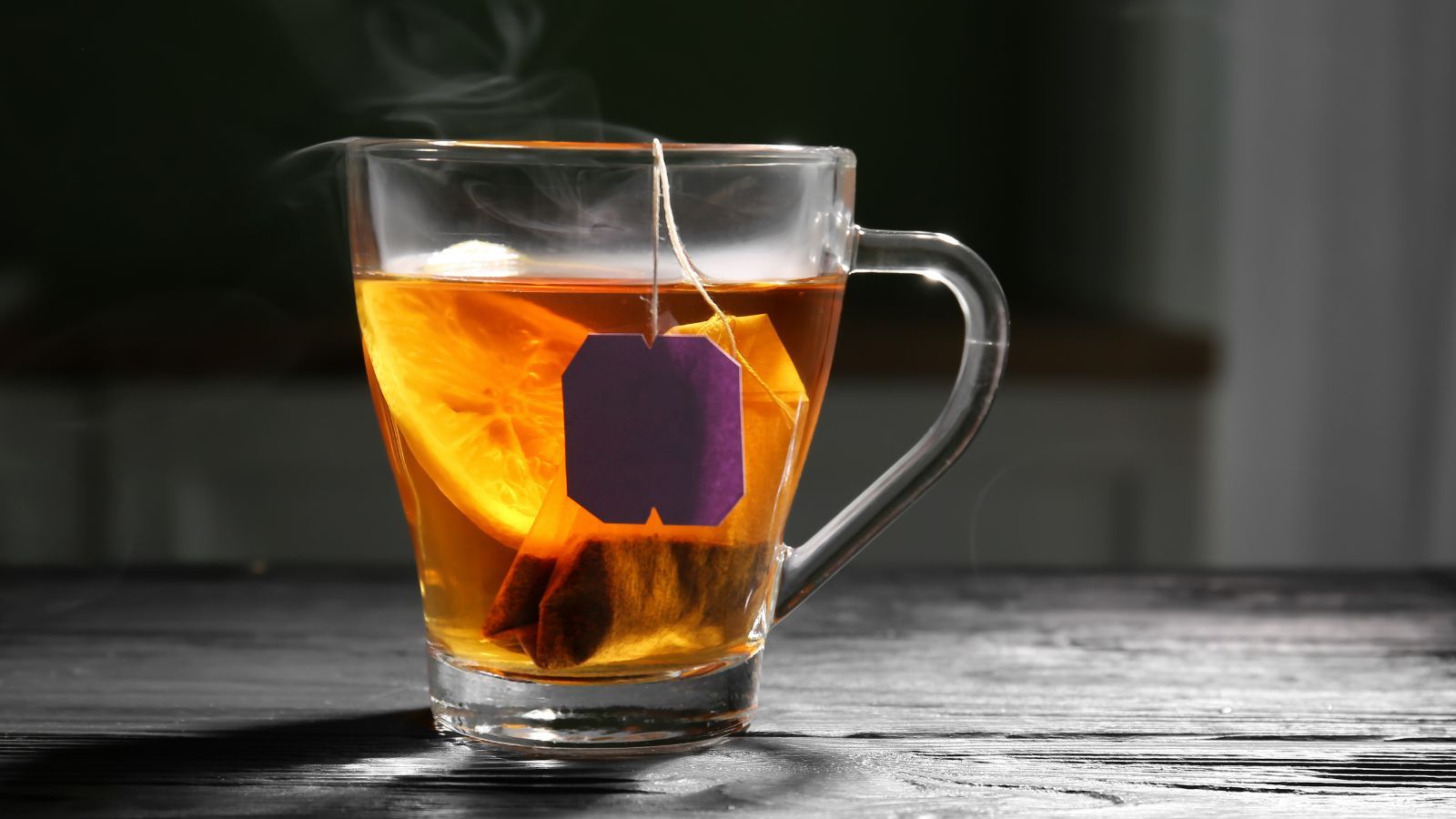 Szkodliwe substancje w popularnych herbatach. Produkt ma zniknąć z półek