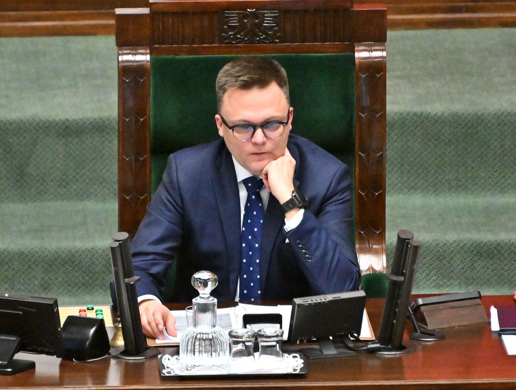 Wyciekł sekret Szymona Hołowni. To dlatego odniósł sukces. Jest mistrzem bridgerowania