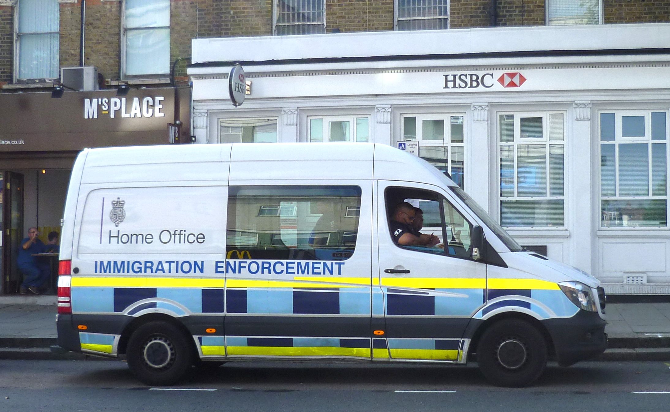 Home_Office_Immigration_Enforcement_vehicle_north_Finchley.jpg