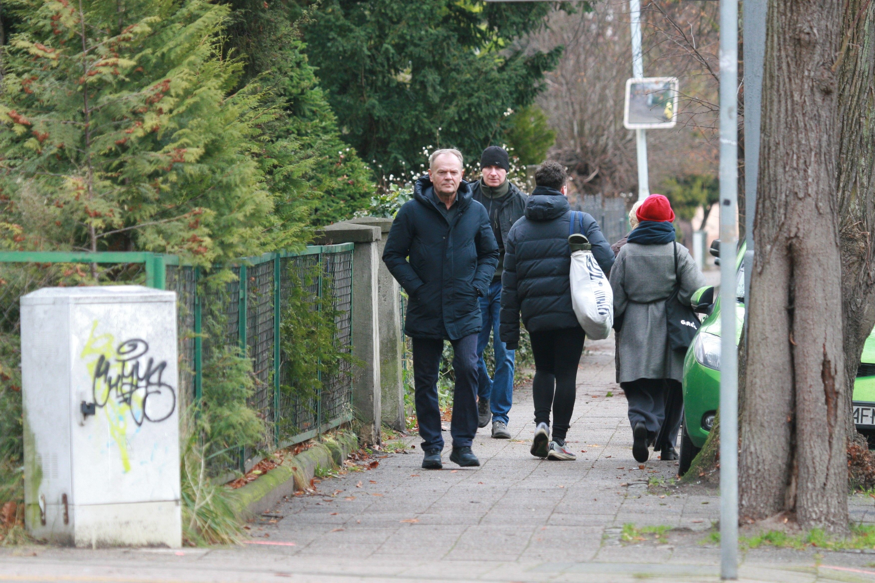 Przyłapaliśmy Donalda Tuska z rodziną. Spędzał świąteczny czas z bliskimi