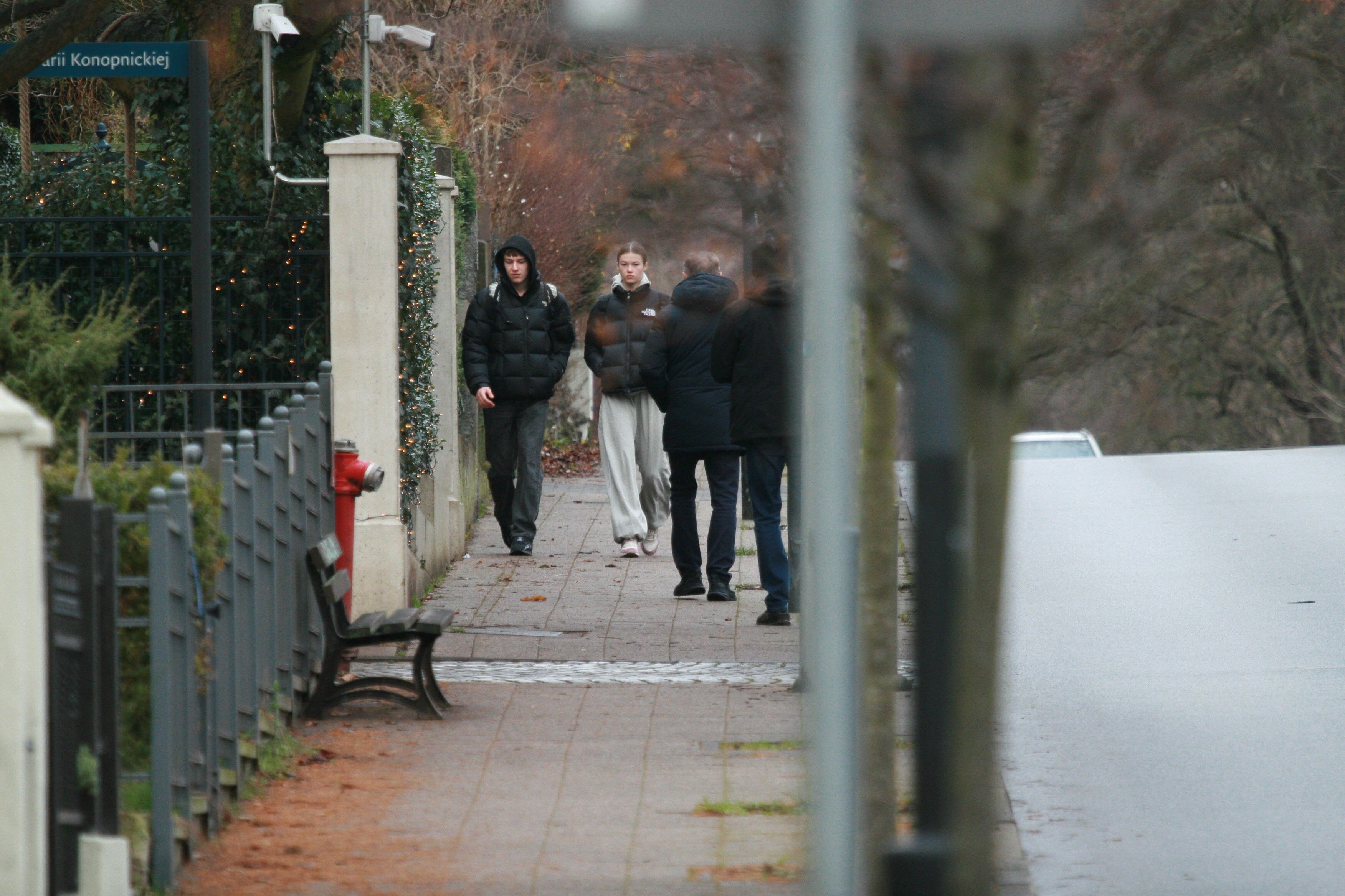 Przyłapaliśmy Donalda Tuska z rodziną. Spędzał świąteczny czas z bliskimi