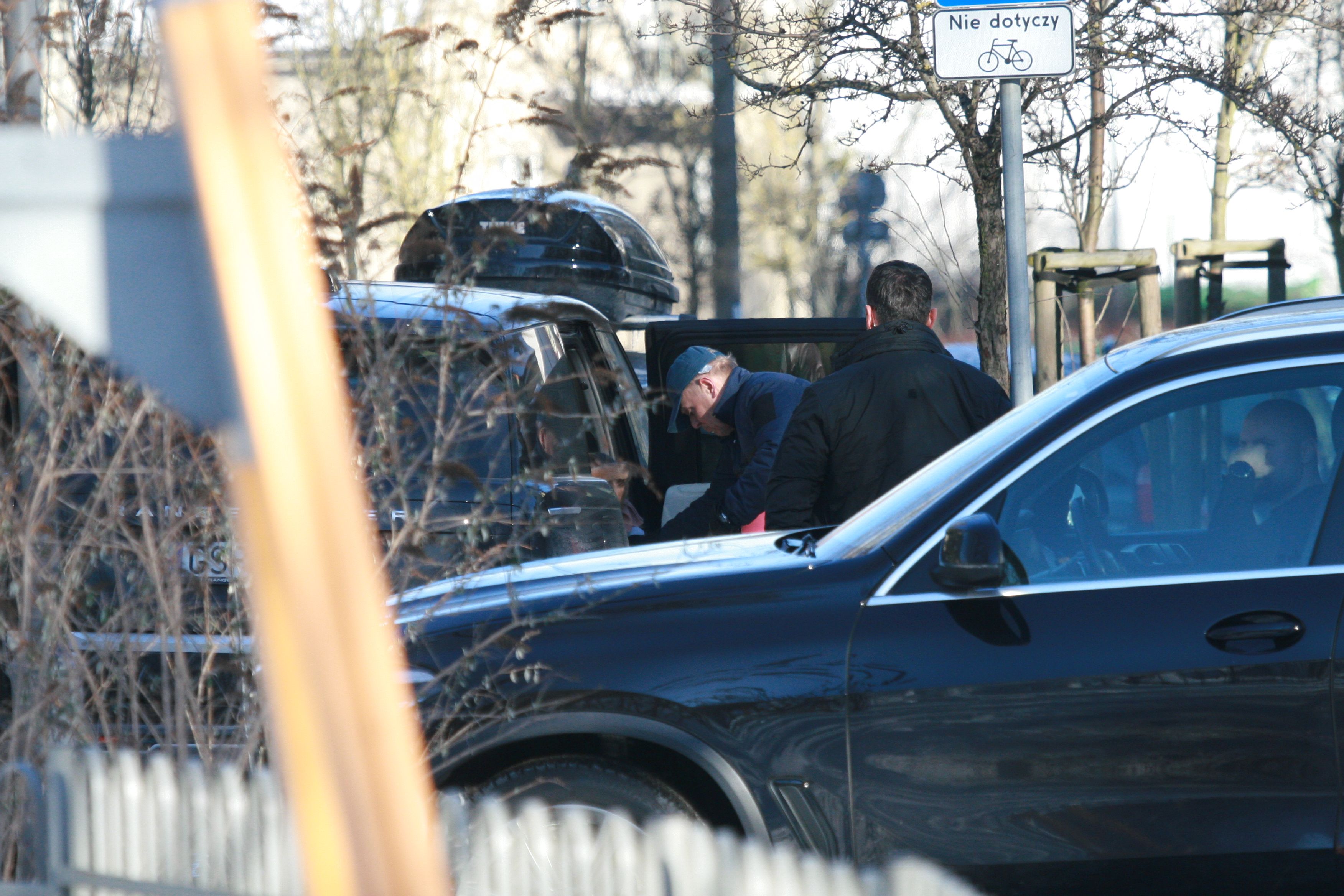 Przyłapaliśmy Donalda Tuska i Kasię Tusk. On w czapce z daszkiem, a ona, aż trudno uwierzyć