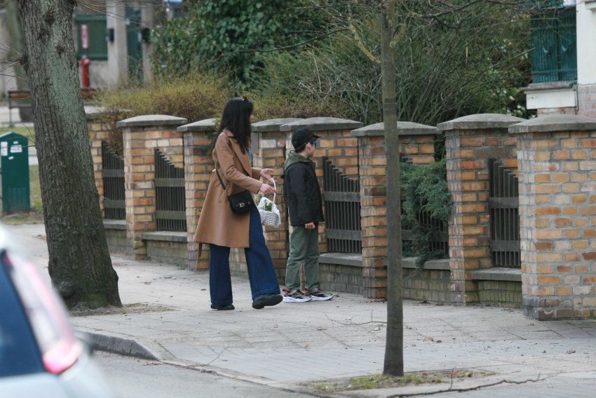 Marta Kaczyńska przyłapana z synkiem. Ale on już duży! Wiadomo, do kogo podobny