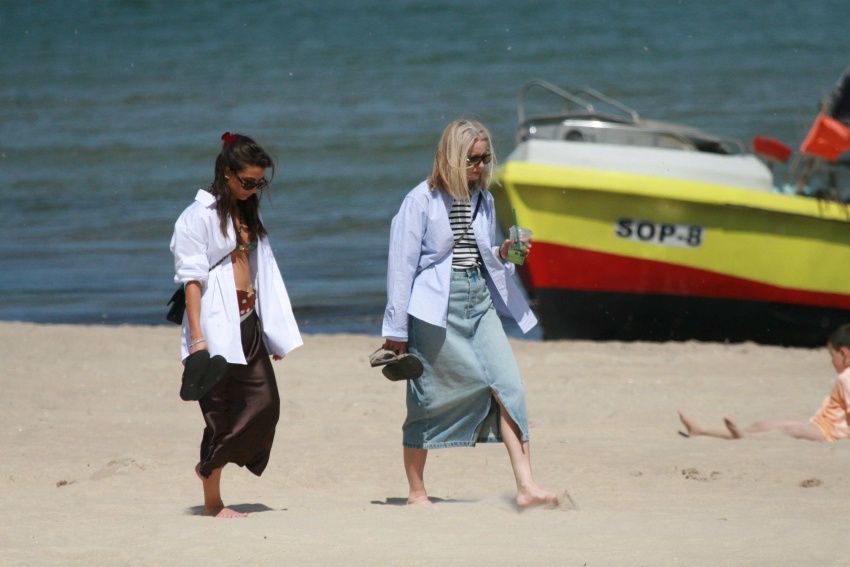 Przyłapaliśmy Julię Wieniawę w bikini za 2700 i z torebką za 23 tysiące. Robi wrażenie