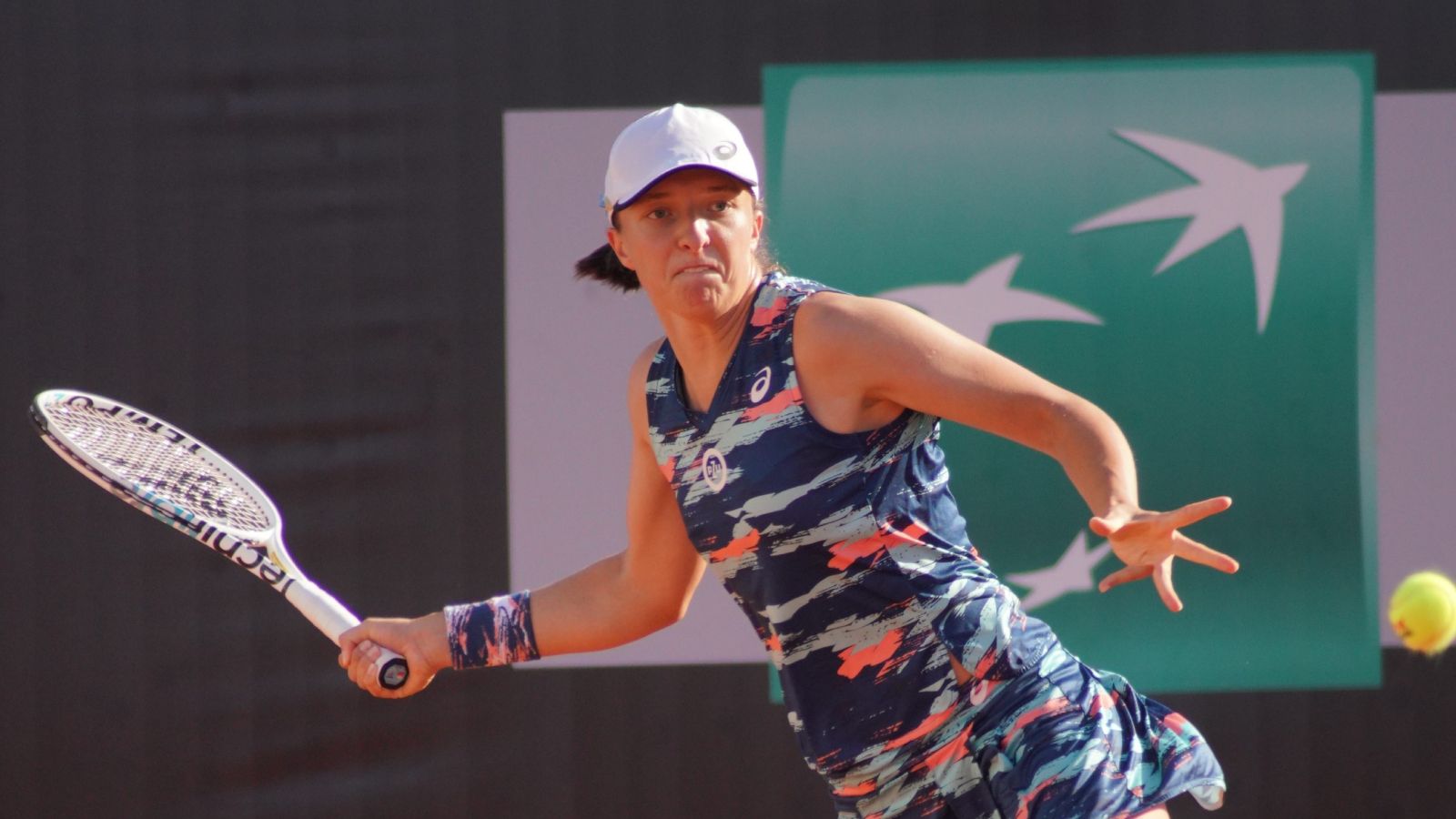 Ledwo Świątek wygrała z Rosjanką, a tu taki zwrot. Jest pilny komunikat, kibiców aż zamurowało