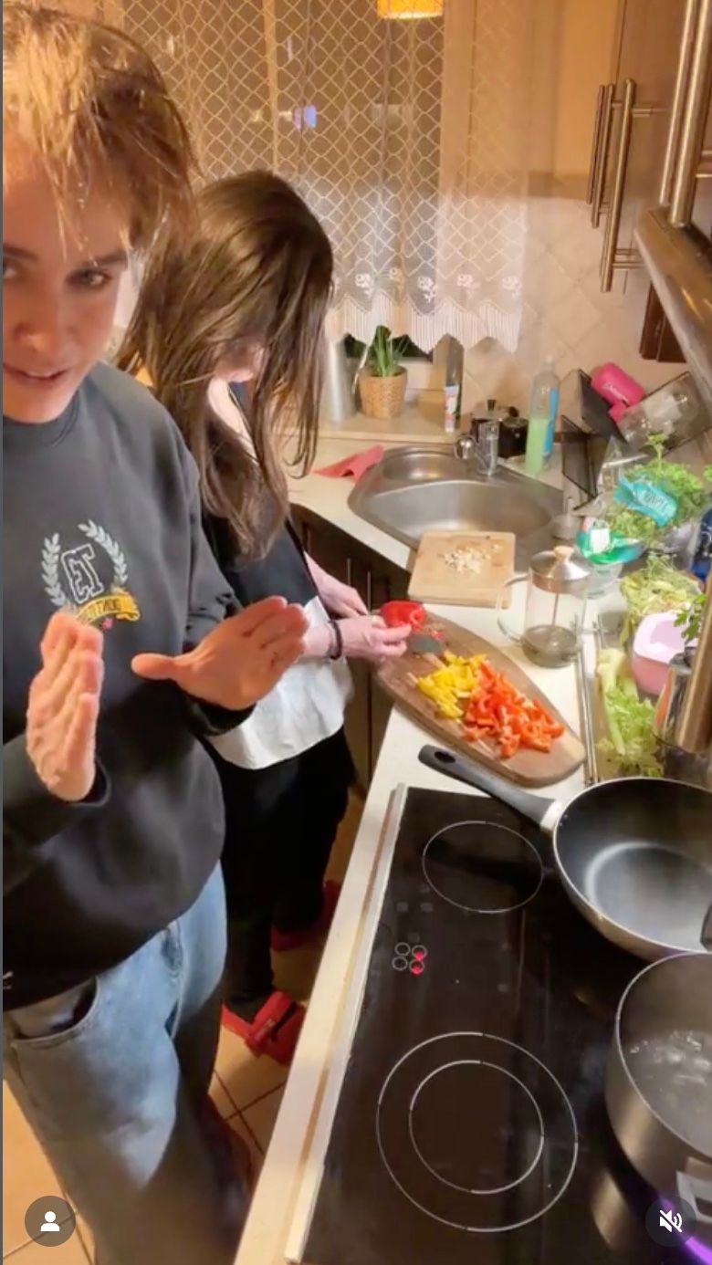 Tuż przed świętami Zillmann i Lesar opublikowały wideo. Kadry w domowym zaciszu