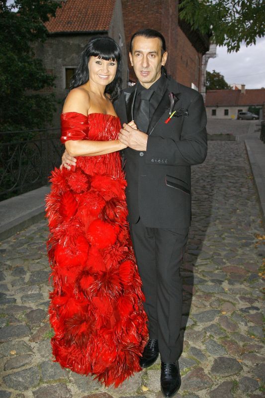 Iwona Pavlović, Wojciech Oświęcimski, zdjęcia ze ślubu, jak wyglądała sukienka