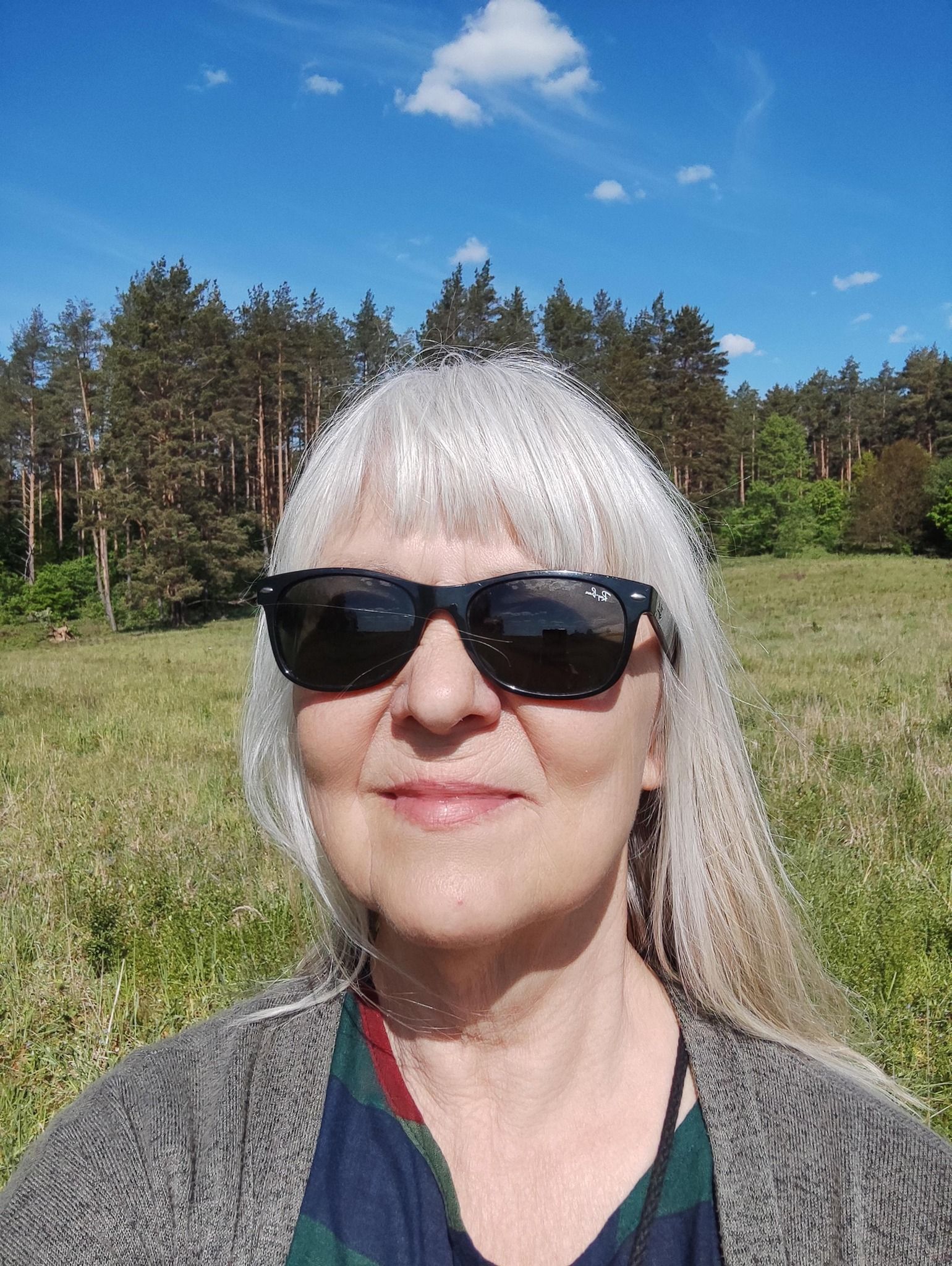 Pierwsza żona żegna Stanisława Sojkę. Kim jest Iwona? Jej koncerty przyciągają tłumy