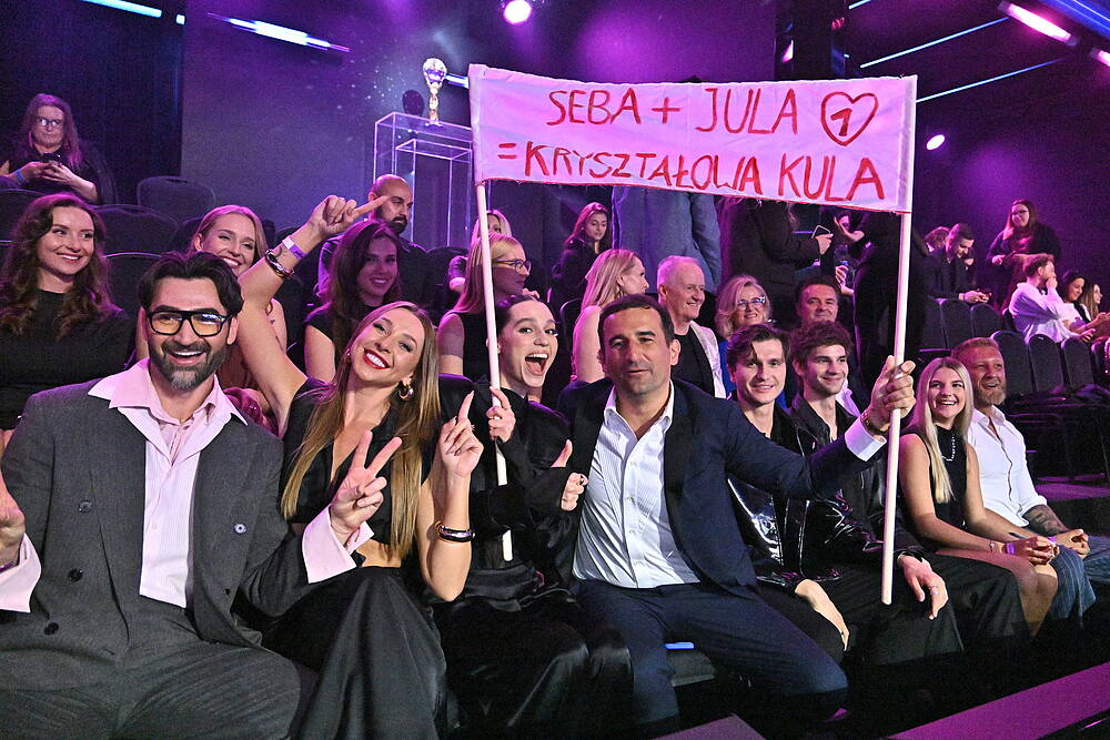 Misiek Koterski przyłapany na finale "TzG" z tajemniczą brunetką. Polacy świetnie ją znają