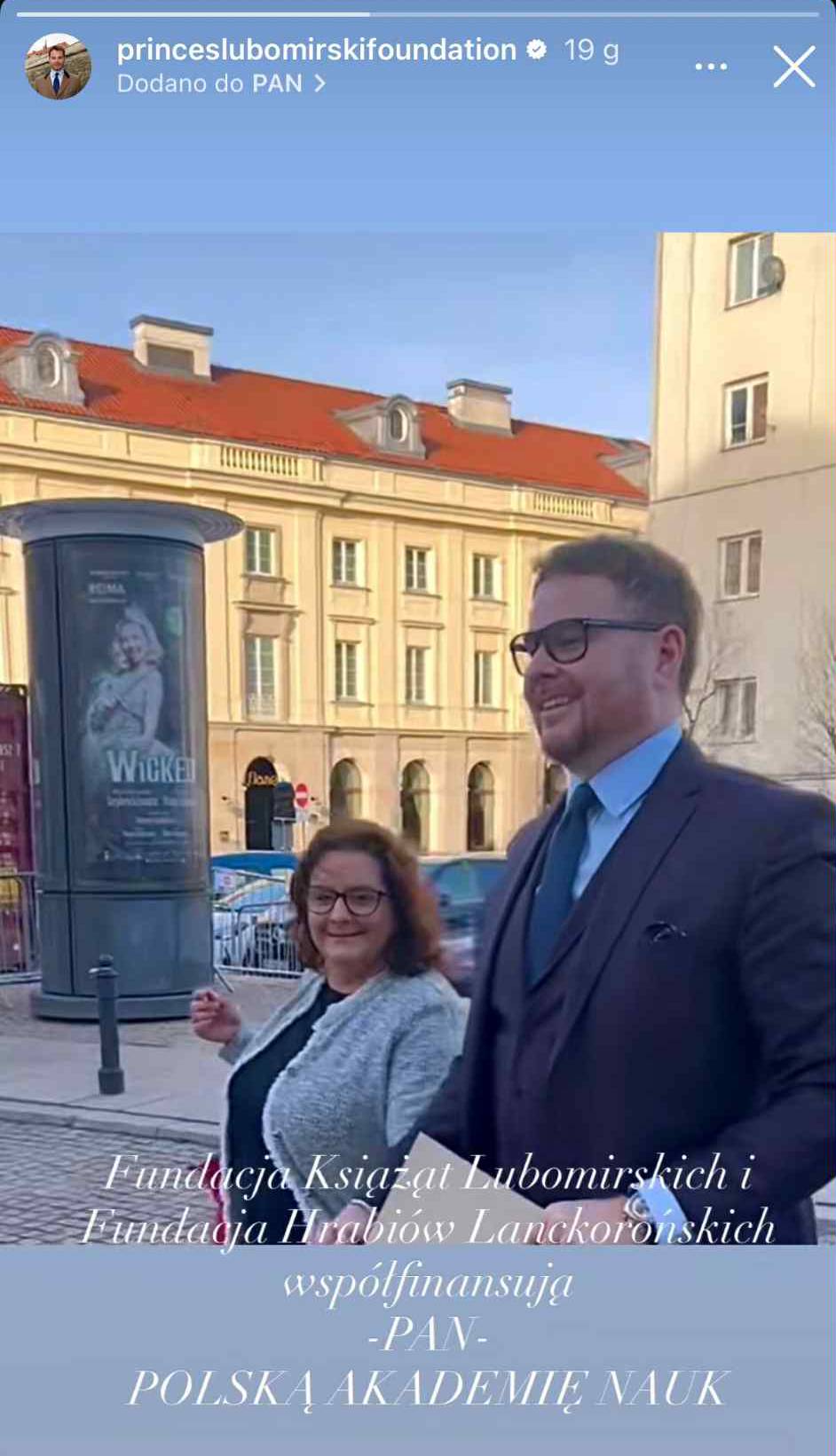 Mieszka w zamku, a to początek. Polski książę wozi się jak król