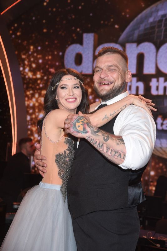 Tą historią żyła cała Polska. Gwiazdor "TzG" wyszedł na parkiet pod wpływem u.żywek