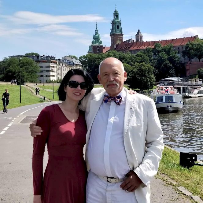 Korwin-Mikke świętował 10. rocznicę ślubu. Ukochana mówiła do niego per "pan"