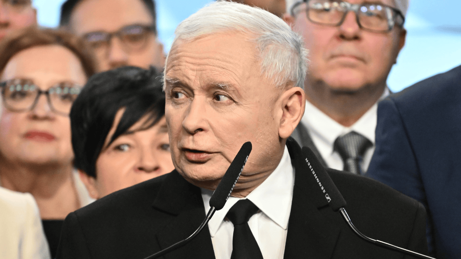 Morawiecki nie posłuchał się Kaczyńskiego, wielkie zamieszanie w PiS