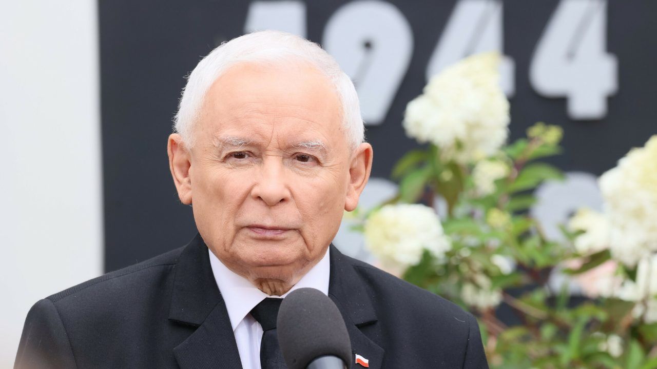 Tak mieszka Jarosław Kaczyński. Jego dom skrywa tajemnicę