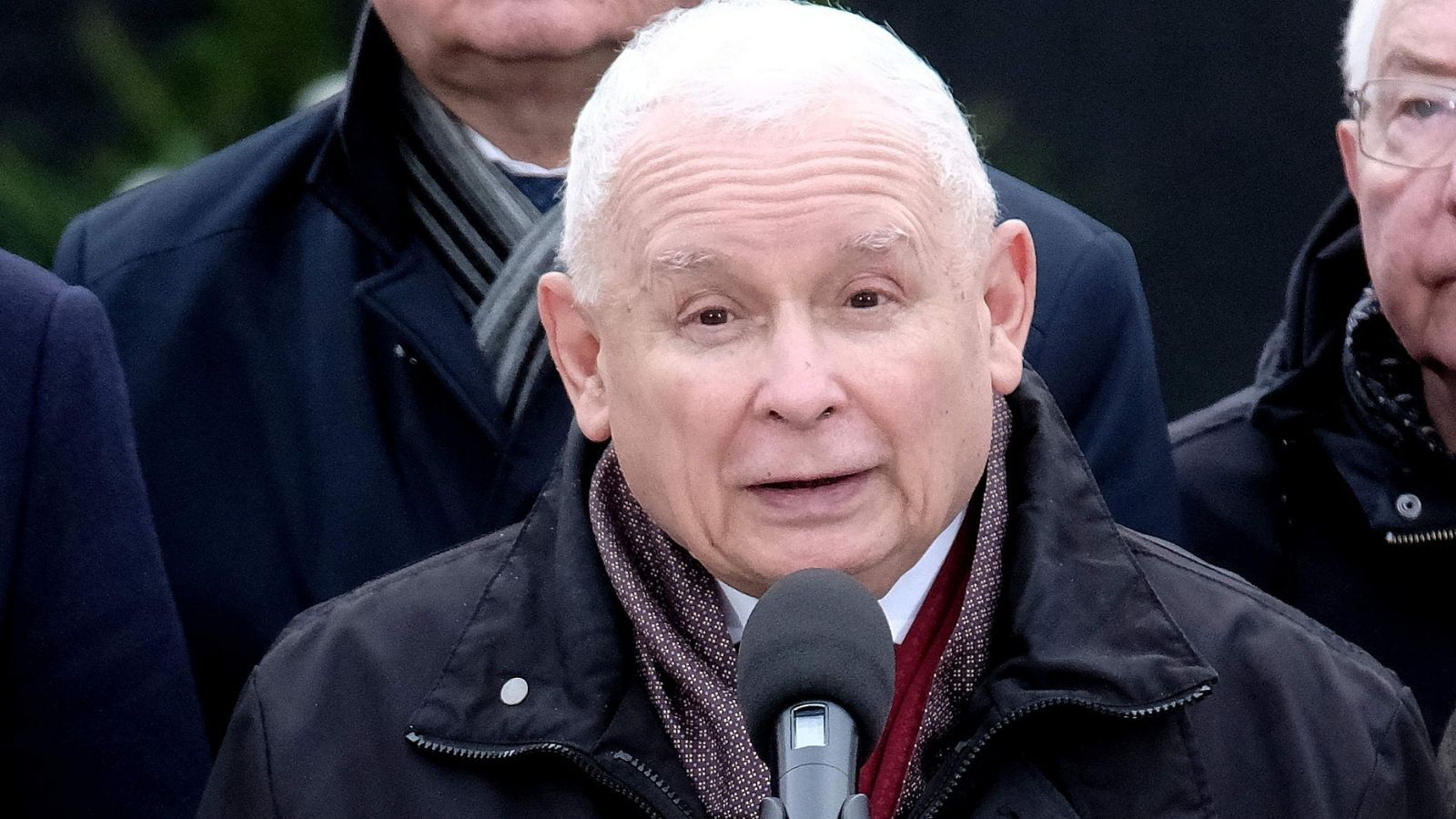 Jarosław Kaczyński szokuje ubiorem. Chciał dać jasny sygnał?