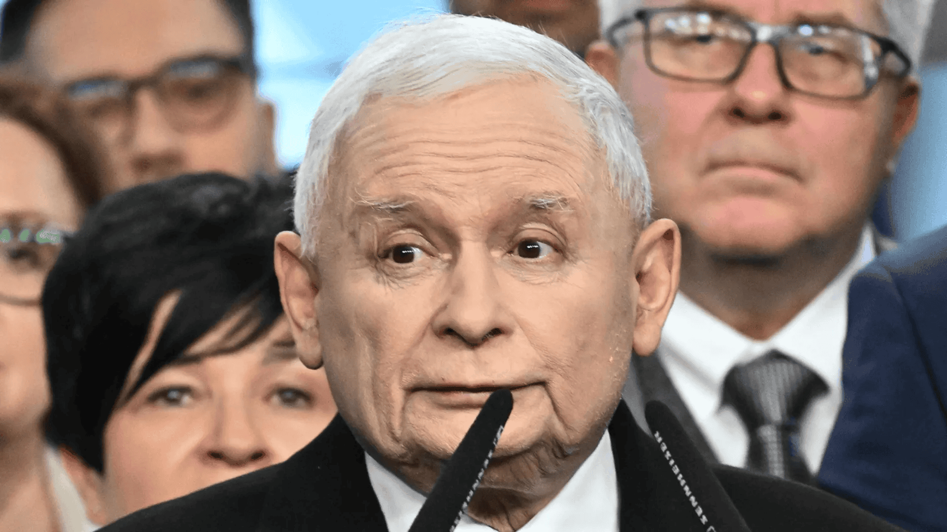 "Zmuszony jestem poprosić o finansowe wsparcie". Jarosław Kaczyński z jasną prośbą