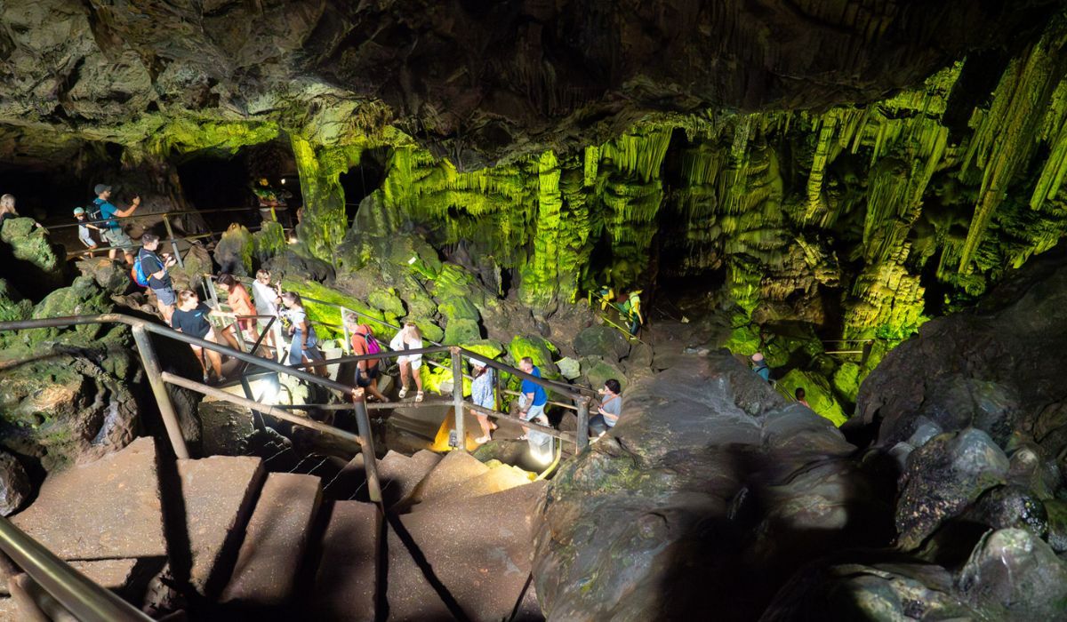 Jaskinia Zeusa - Zawistowska.jpg