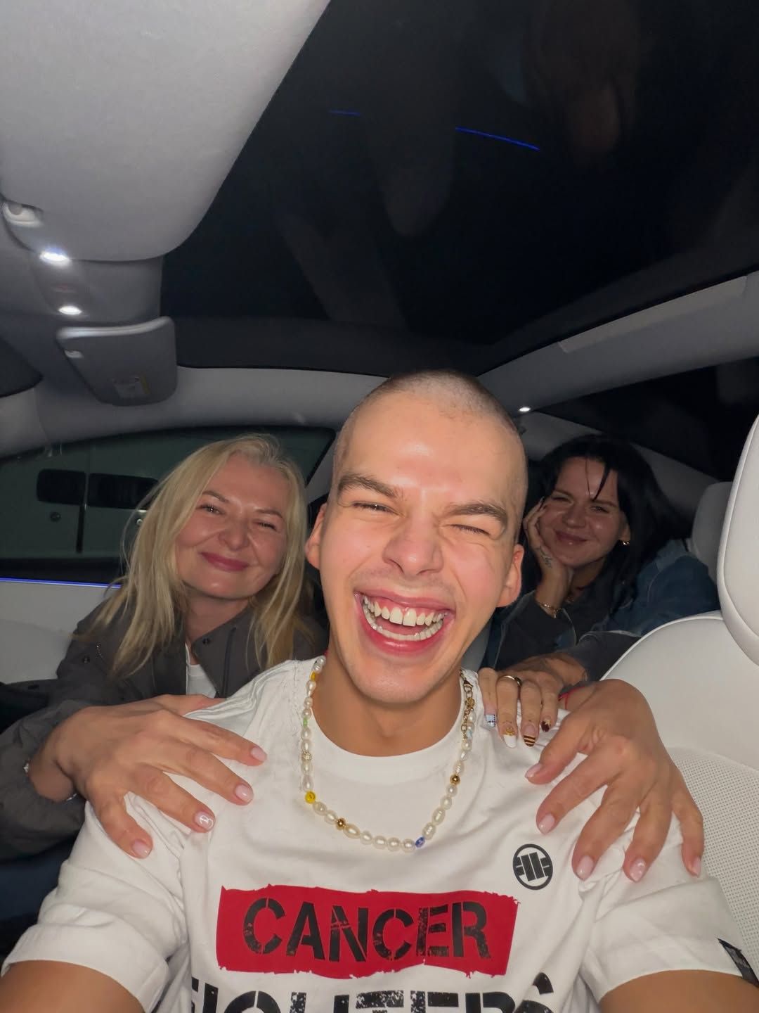 Te gwiazdy ogoliły głowę w zbiórce dla dzieci. Lista robi wrażenie. Mamy zdjęcia!