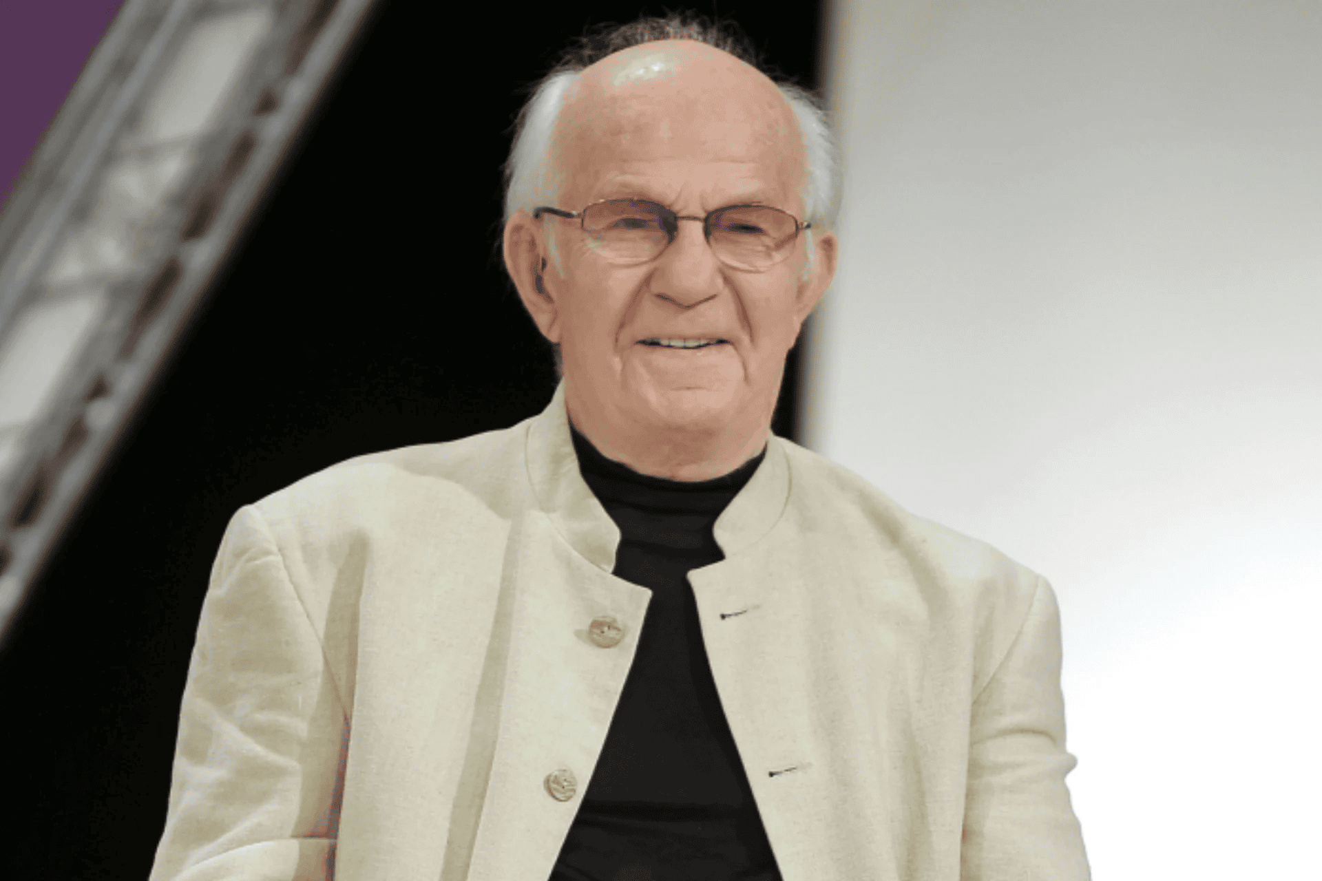 Uwielbiany polski reżyser spędził w szpitalu 2 miesiące. Groził mu wózek inwalidzki! "Decyzja Boga"