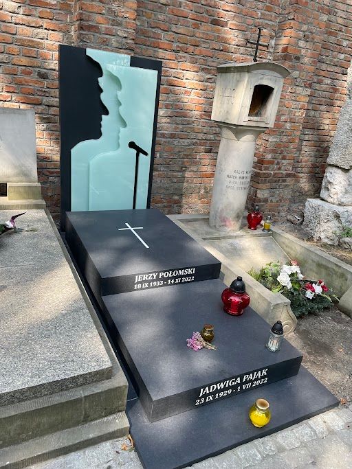 Jerzy Połomski grób 4.jpg