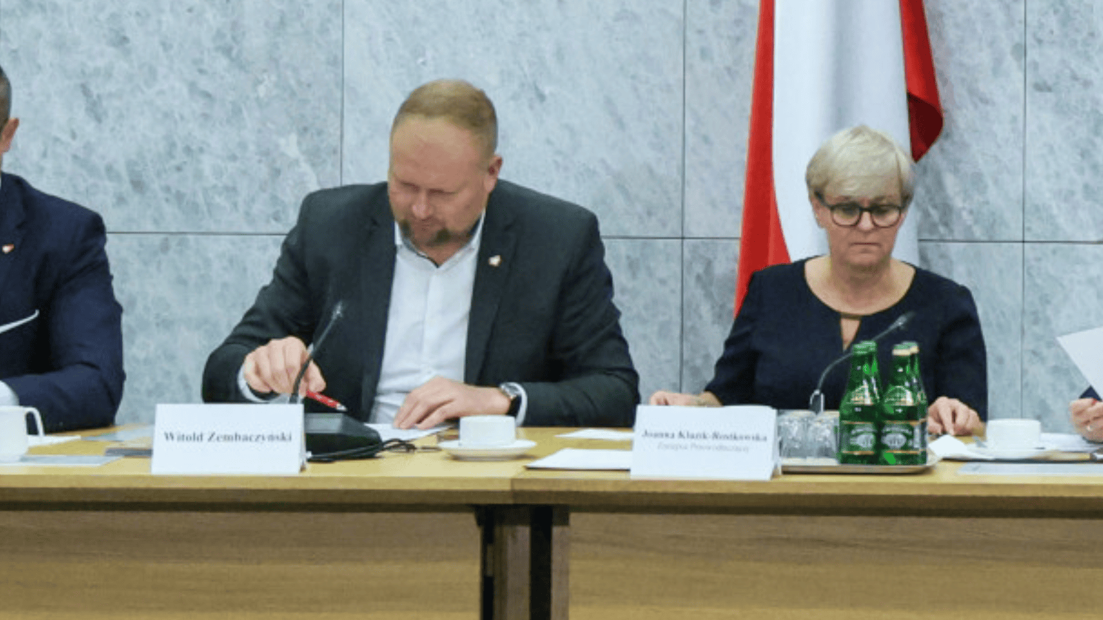 Kluzik-Rostkowska zapomniała wyłączyć mikrofon. Padły zaskakujące słowa