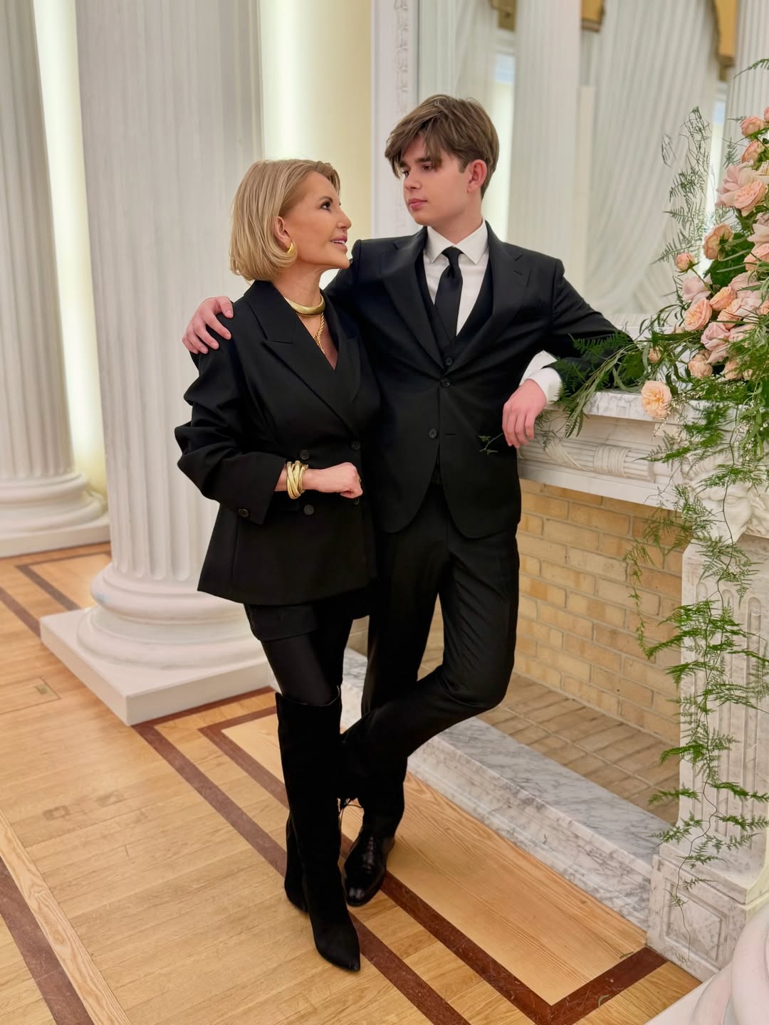 Joanna Racewicz pokazała zdjęcie syna ze studniówki. To prawdziwy przystojniak