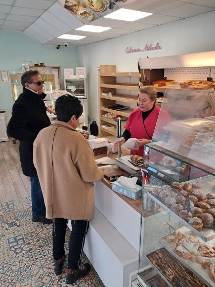 Tak powstaje kultowa fryzura Joanny Senyszyn. Mamy zdjęcia prosto od fryzjera