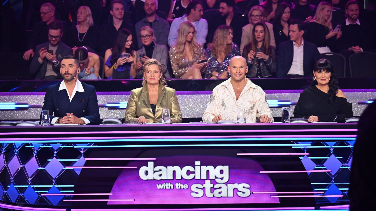 Maserak naprawdę TO zrobił. Wyszedł zza stołu jurorskiego i nagle