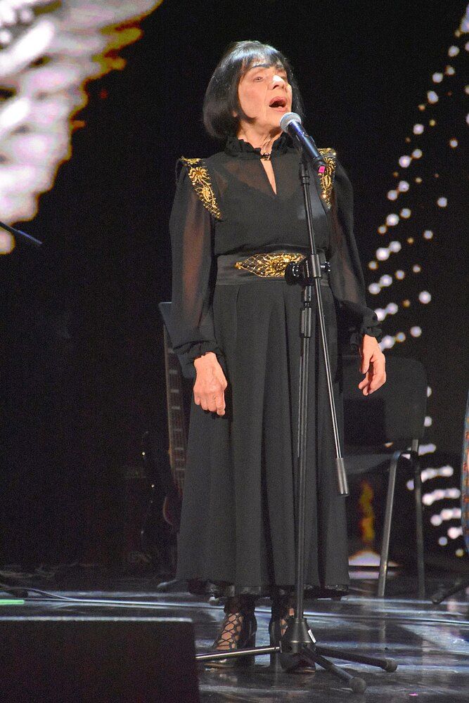 Tak wyglądają wnuczki Sławy Przybylskiej. Niestety z nią nie rozmawiają. Powód zaskakuje