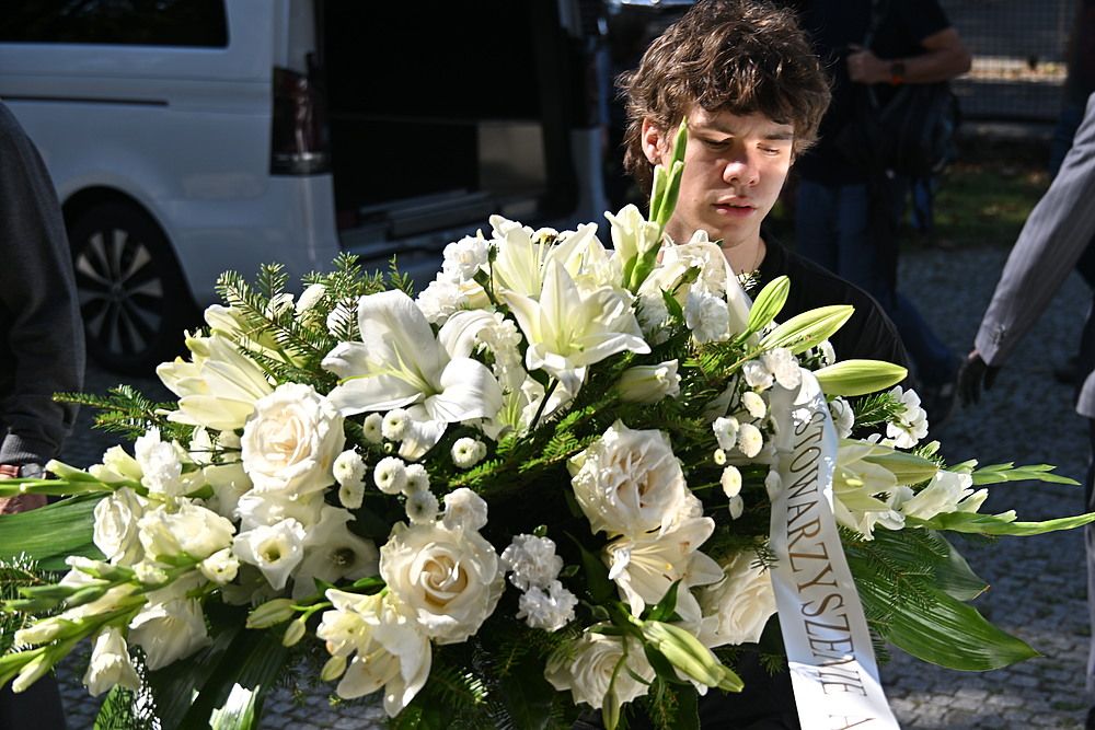 Pogrzeb Stanisława Soyki. Tłumy zgromadziły się w kościele by pożegnać artystę