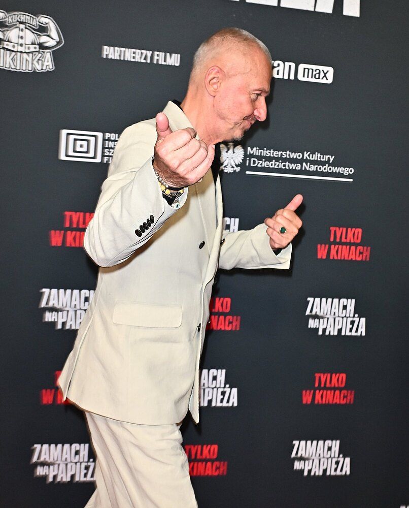 Bogusław Linda wystraszył fanów swoim wyglądem. W takim stanie 73-letni aktor pojawił się na premierze