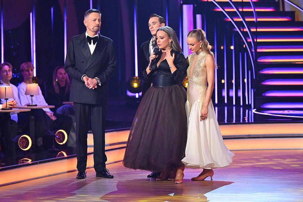 Anna Mucha zalała się łzami w "TzG". Na ekranach nagle pojawiły się portrety zmarłych