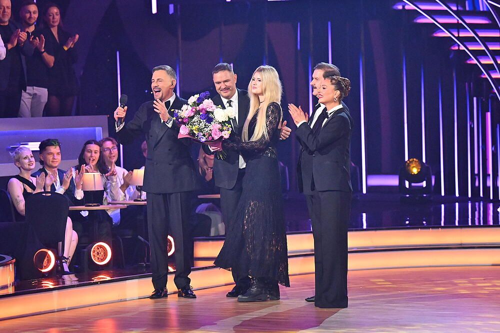 To Karolak wyprawiał gdy myślał, że zgasły kamery. Takich scen w "TzG" dawno nie było