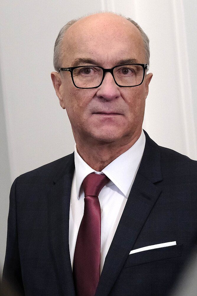 Burza jakiej Nawrocki po występie Skolima się nie spodziewał. Politycy go nie oszczędzili