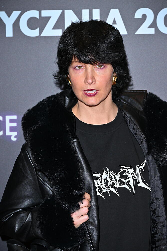 Laura Samojłowicz już tak nie wygląda. Na ściance zaprezentowała się w nowym wydaniu