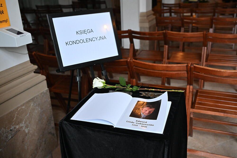 Poruszające kadry przed pogrzebem Edwarda Linde-Lubaszenki
