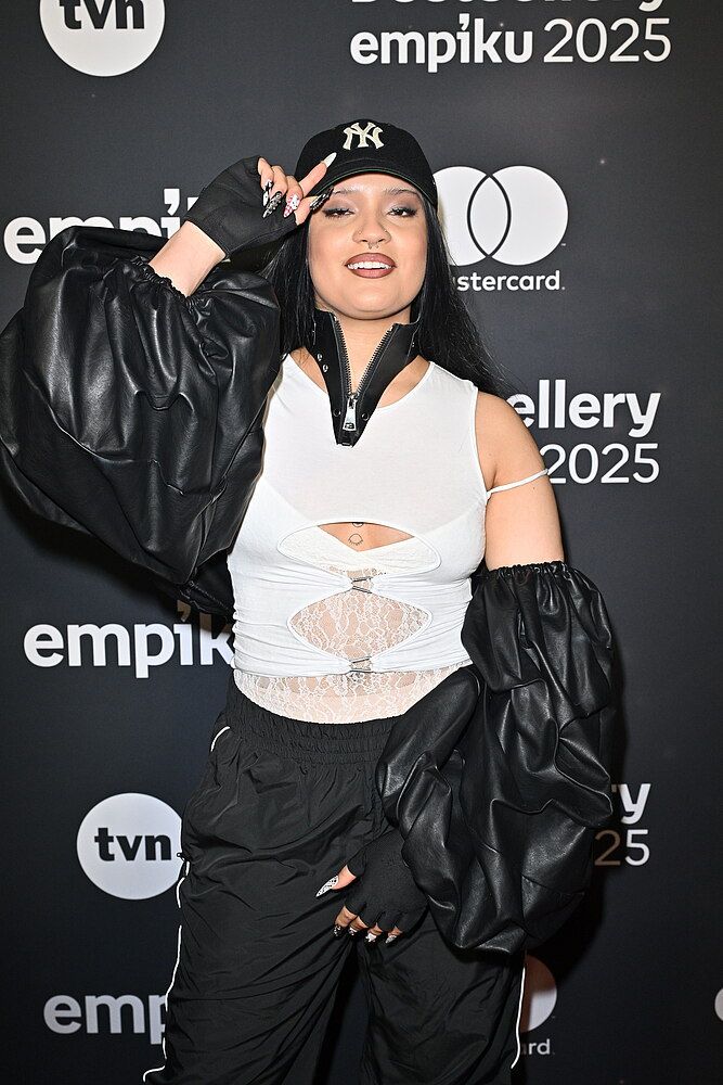 Sara James skradła show na Bestsellerach Empiku 2025. Postawiła na odważny look