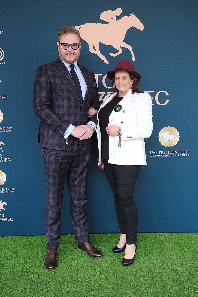  Stylizacja hrabianki Mańkowskiej znowu na ustach wszystkich. Tak się wystroiła na "polskie Ascot"